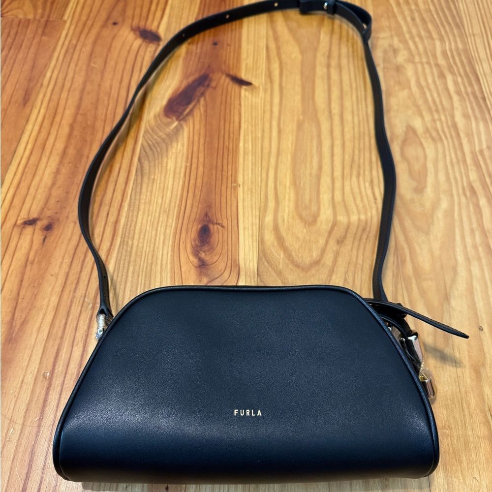 FURLA Vitello Sidney Goccia Crossbody Shoulder Bag Purse Black NWT Dust Bag - Picture 3 of 16